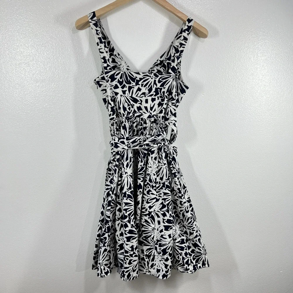 American Living Navy White Floral Fit &‎ Flare Dress Belted Sleeveless Size 10